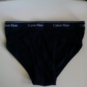 Calvin Klein Classic Fit Low Rise Brief Dark Blue